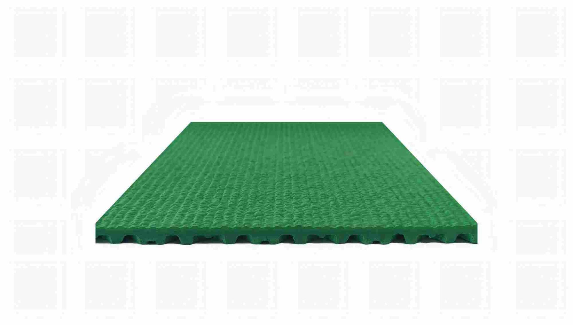 预制型橡胶跑道卷材