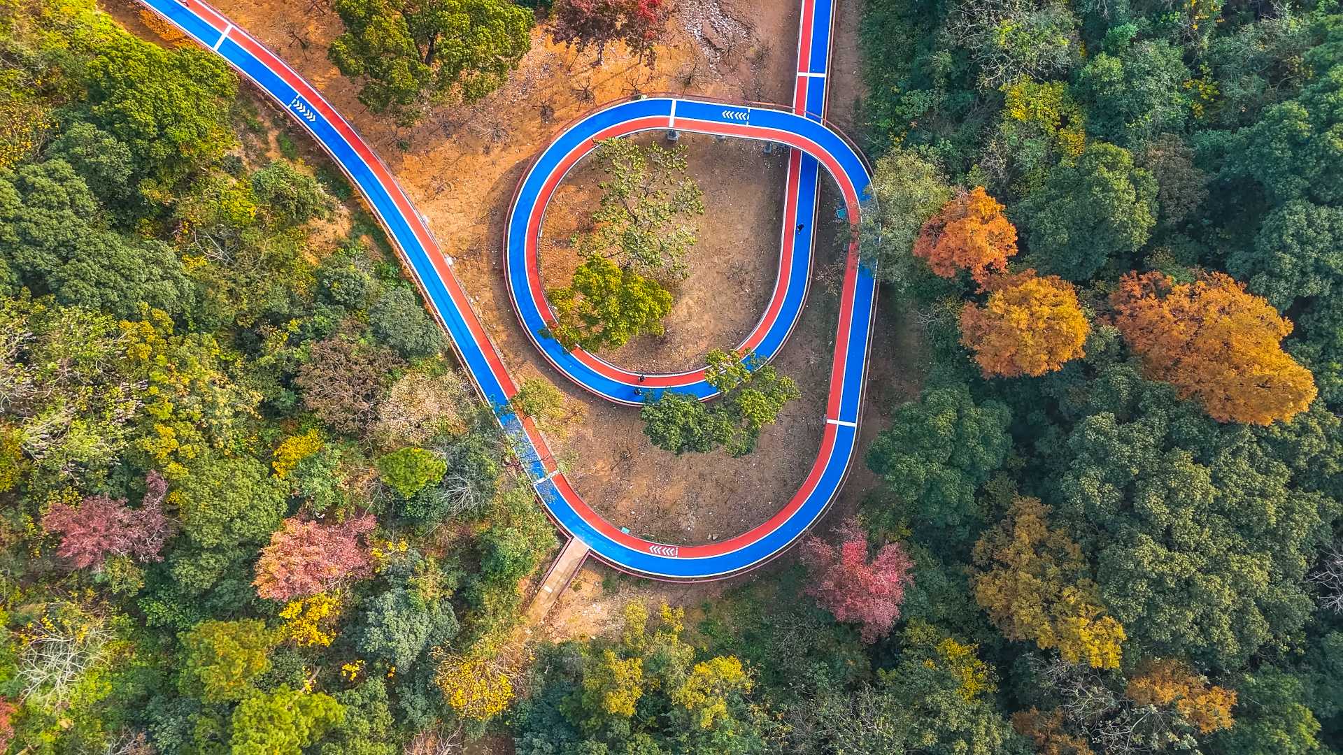 温岭市碗头山体育公园空中跑道